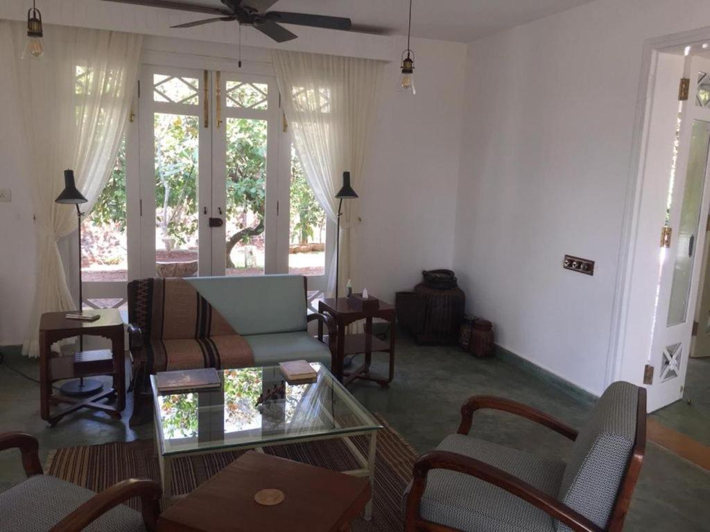The Postcard Velha, Goa Hotel Олд Гоа Екстериор снимка