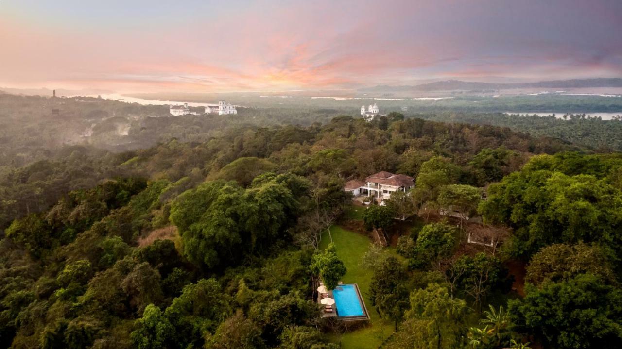 The Postcard Velha, Goa Hotel Олд Гоа Екстериор снимка